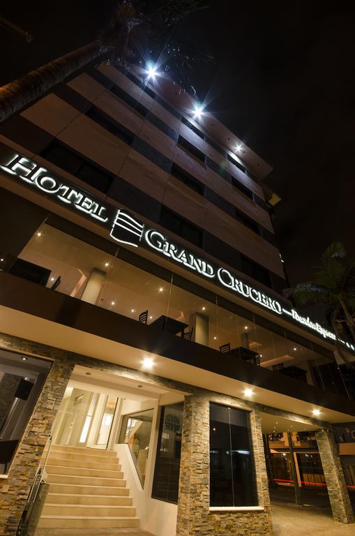 Bagu Grand Crucero Posadas Buitenkant foto