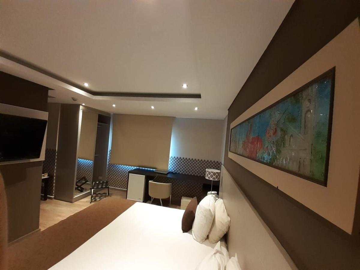 Bagu Grand Crucero Posadas Buitenkant foto